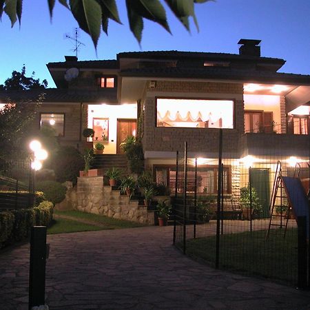 B&B Le Palme Bassano Romano ภายนอก รูปภาพ